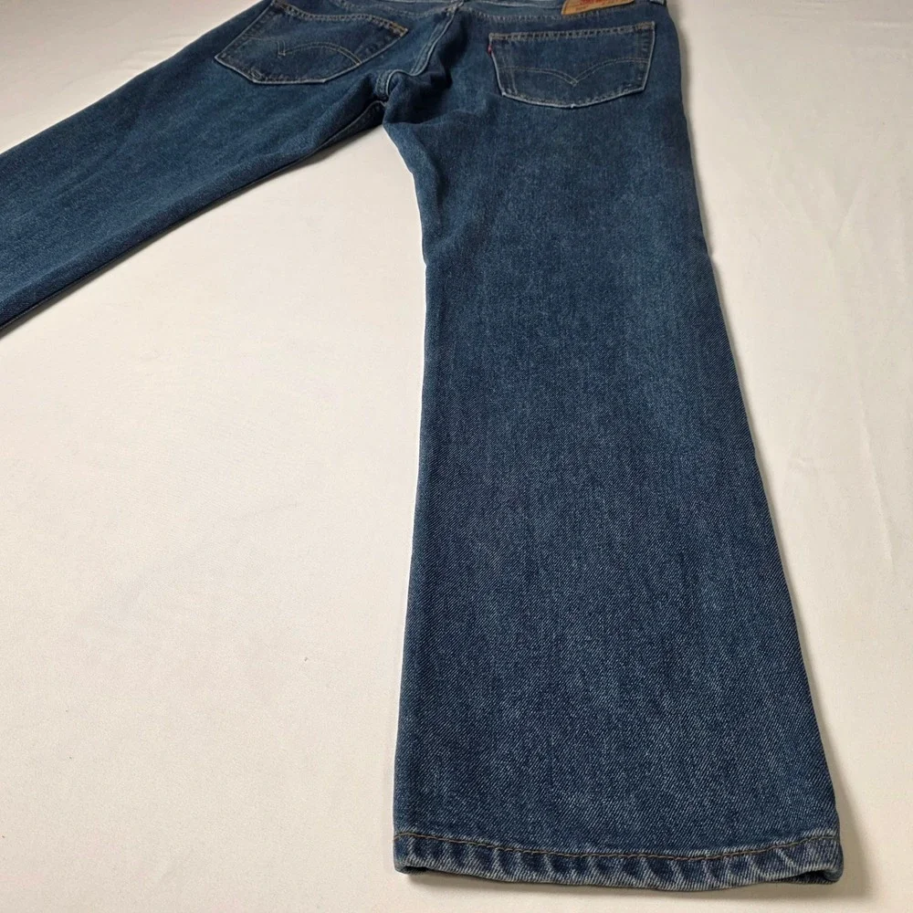 Wrangler Jeans Mens Straight Fit 31x30 Blue Medium Wash Denim 5-Pocket Classic‎